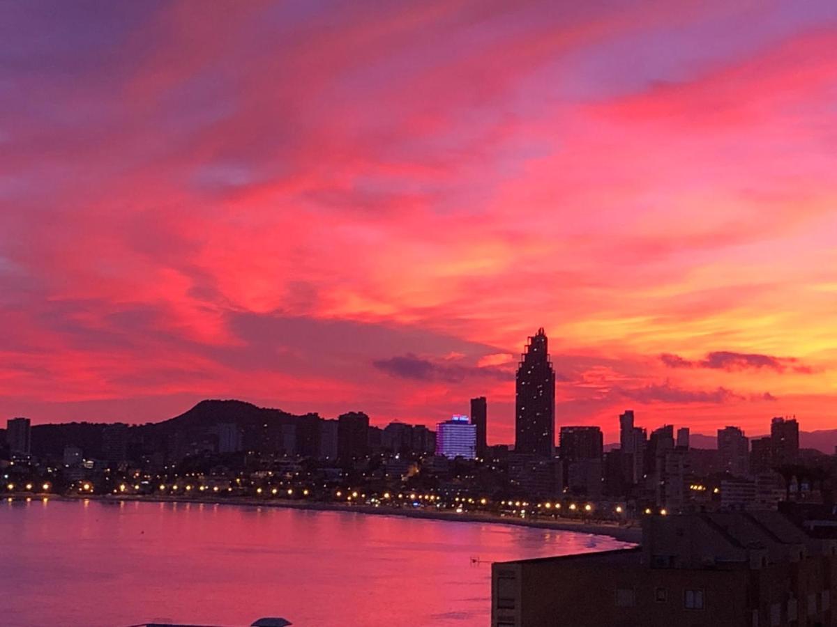 Be Luxury Apartment 20 Mts From The Beach Benidorm Bagian luar foto